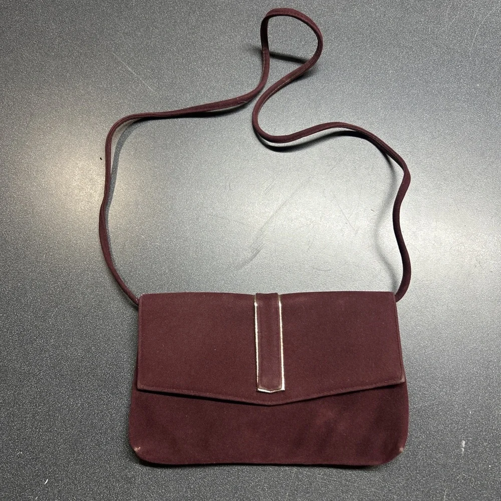 Vintage Burgundy Velvet Handbag Gold Trim Black Interior Elegant 80s 90s Classic